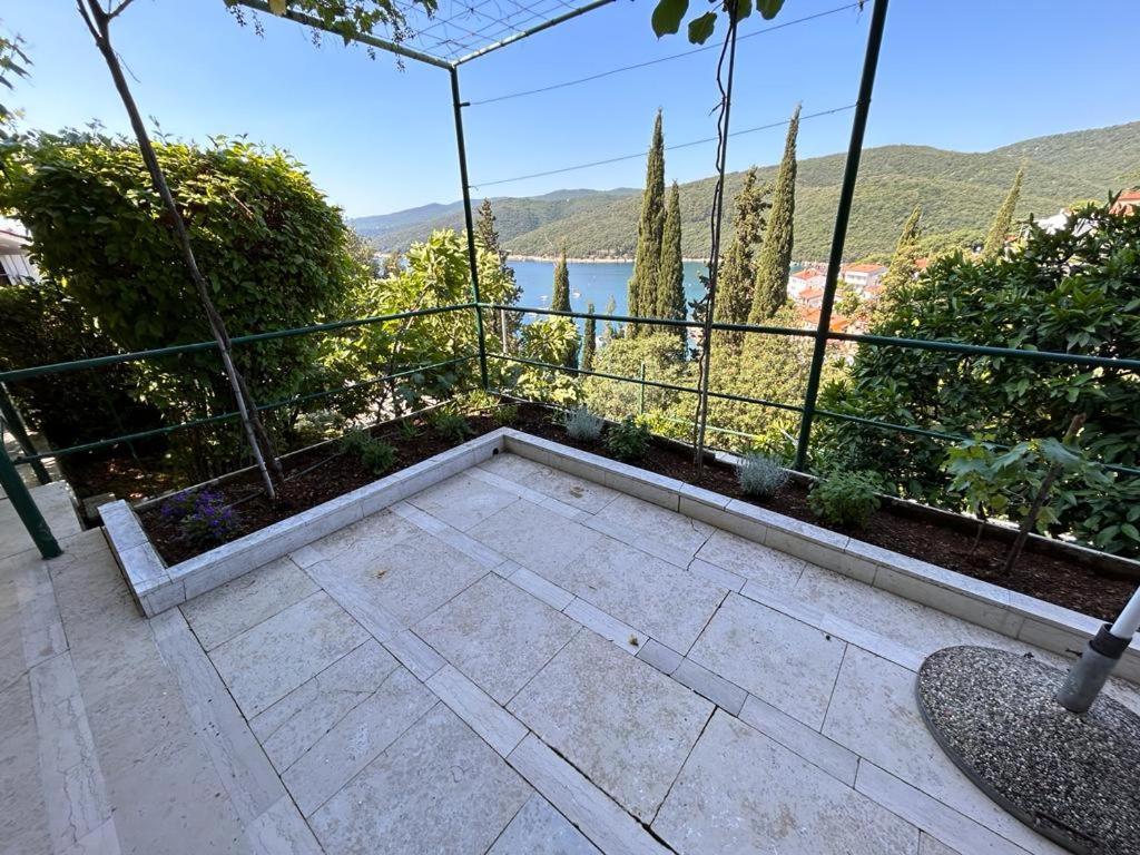 Apartment Near The Sea 650 Rabac Exterior photo