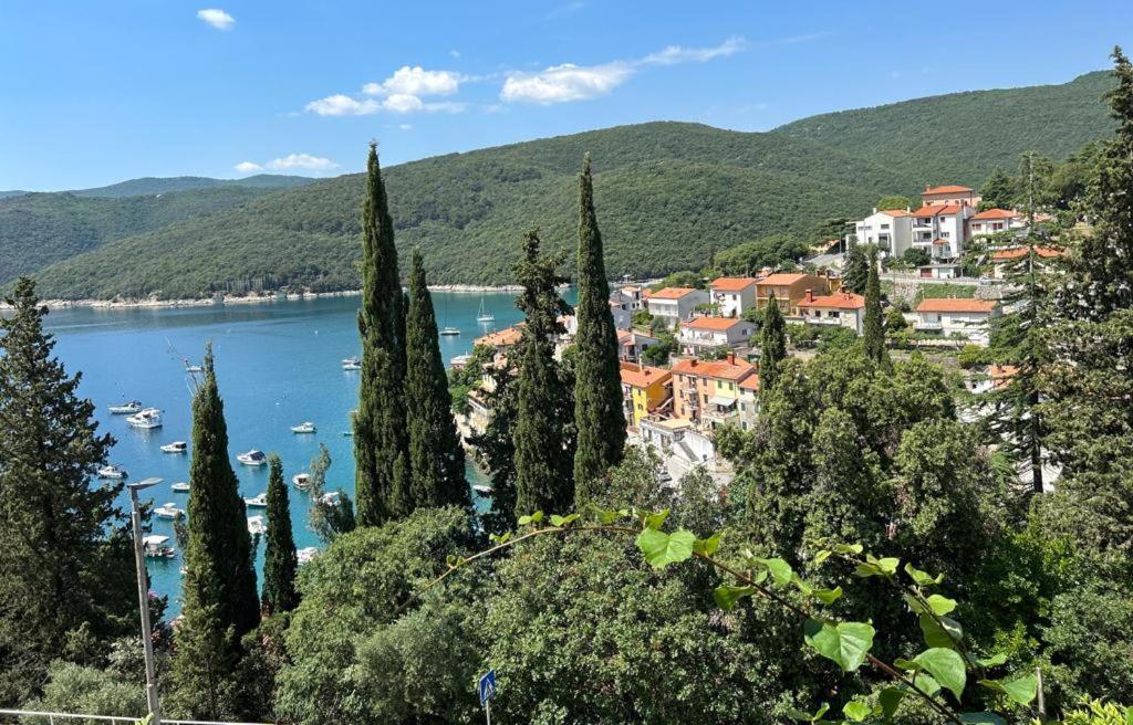 Apartment Near The Sea 650 Rabac Exterior photo